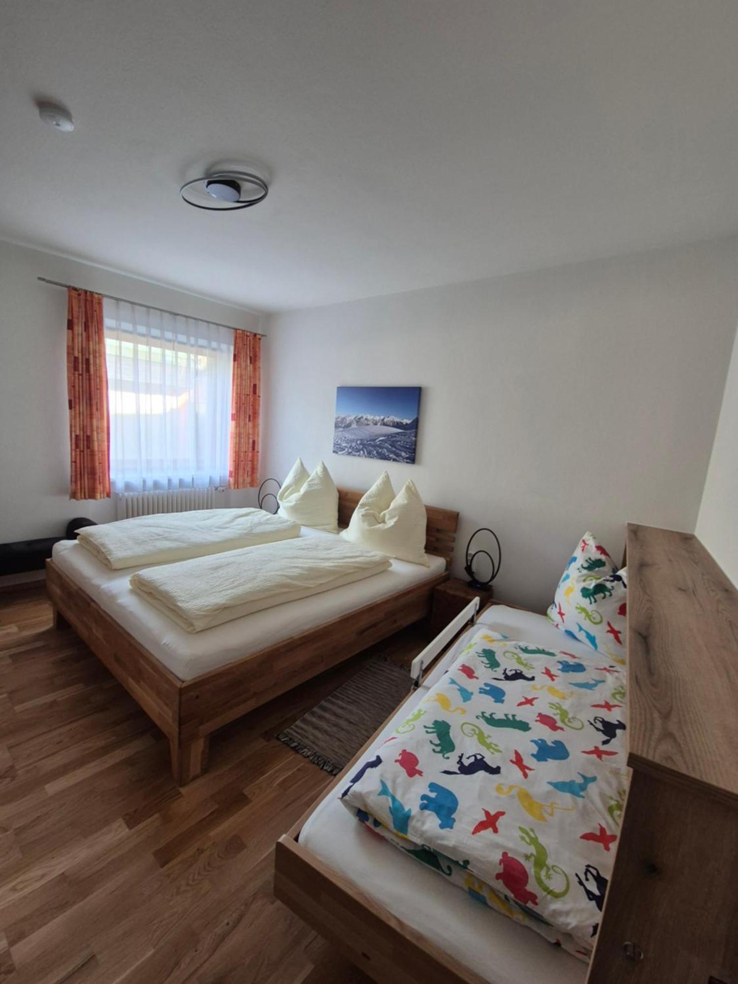 באד הופגסטין Appartements Mayr Inklusive Ganzjaehrig Gratis Zugang Zur Alpentherme Und Im Sommer Kostenlose Bergbahnnutzung מראה חיצוני תמונה
